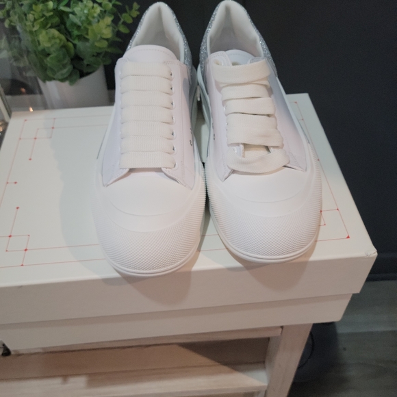 Alexander McQueen White/Silver Sneakers - Picture 6 of 8